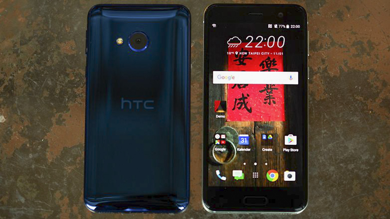 Đánh giá nhanh HTC U Play: Nhỏ gọn, bóng bẩy và luôn lắng nghe